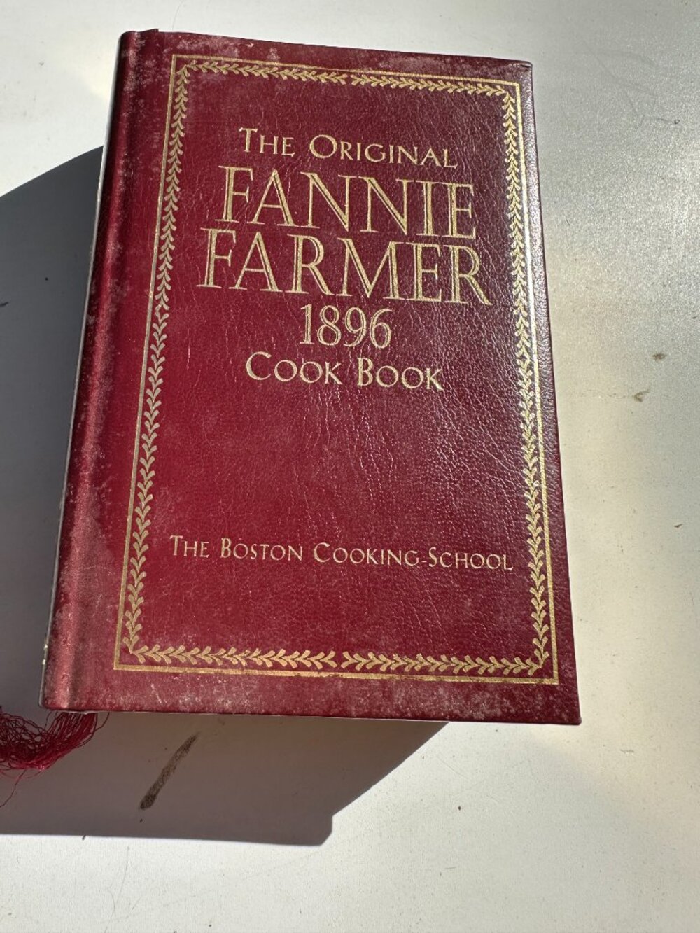 B305 FANNIE FARMER 1896 COOKBOOK VINTAGE COPY WRIGHT 1998 Commemorative Ed. - Picture 9 of 9